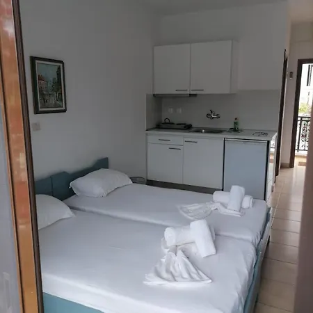 Virozi Apartment Sarti